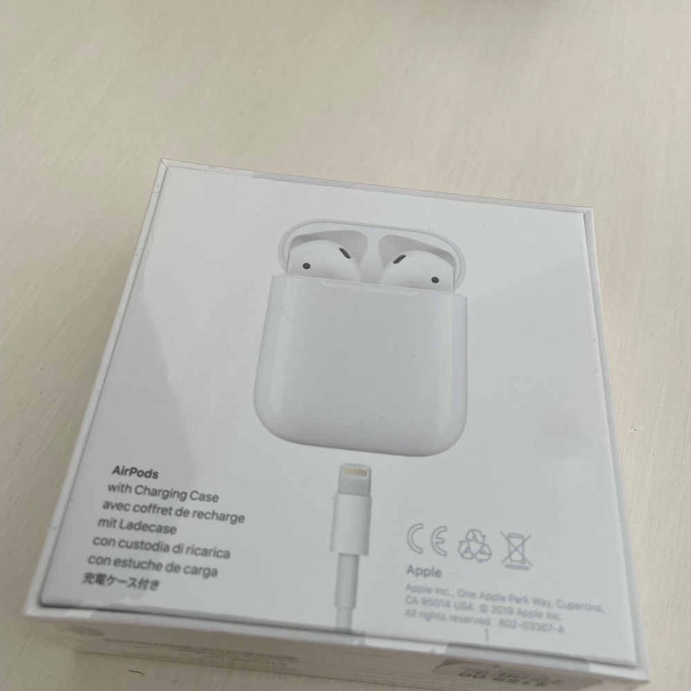 Apple AirPods NEW and unopened